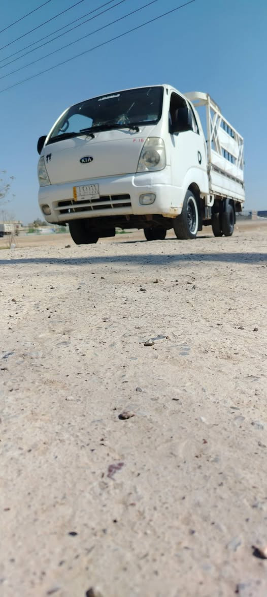 السلام عليكم كيا حمل 2012 رقم ديالى السيارة مكفولة من كير اكسل محرك وشاصي ورقم شاصي واضح مكفوله من صبغ السيارة مكفولة كفالة عامة من صبغ  السعر 95 وبيها مجال الاستفسار عن هذا الرقم ***********
