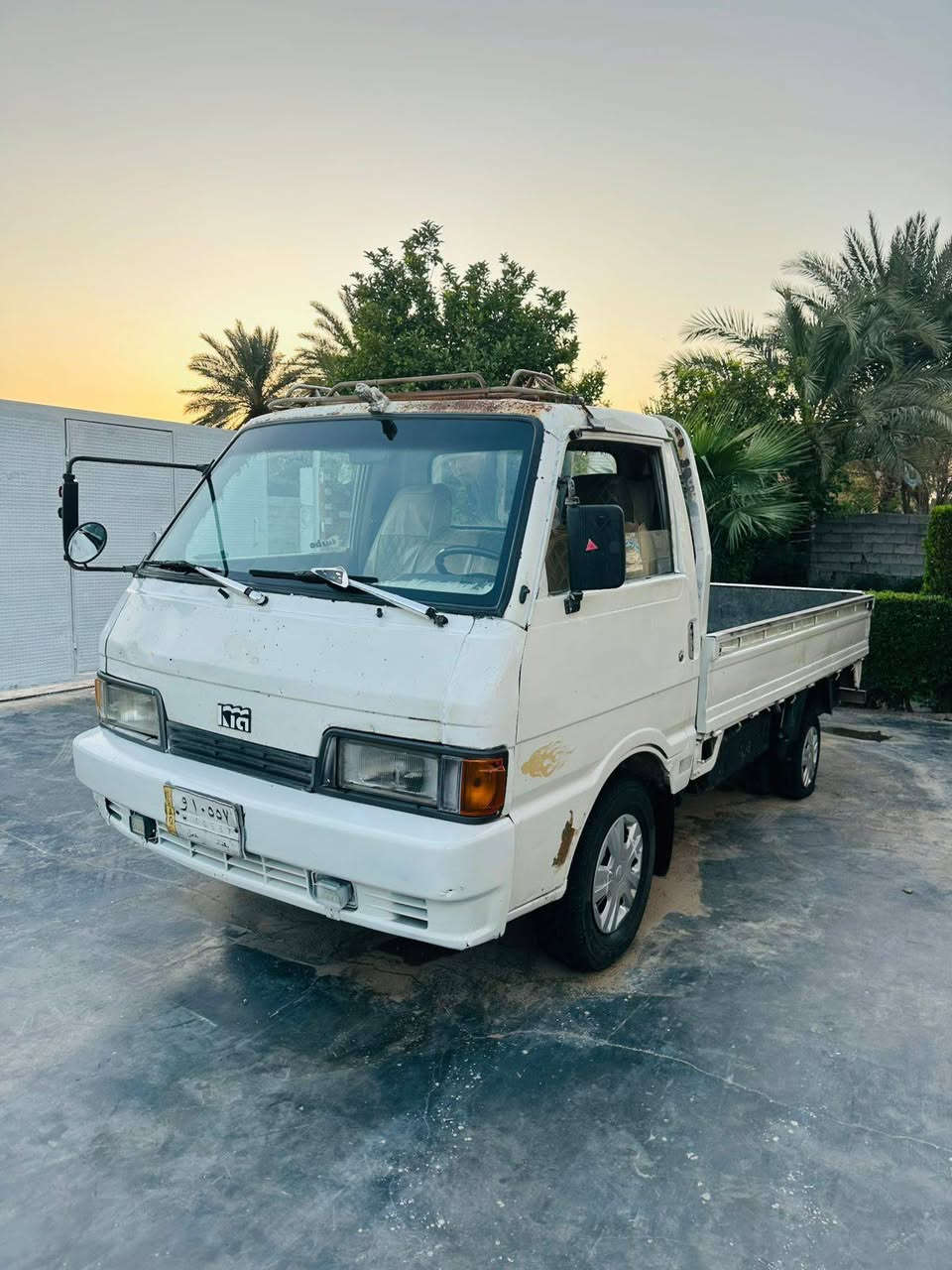 سلام عليكم كيه حمل موديل 1993
رقم بغداد الماني تحويل مباشر 

مكينه كير نضيف 

رقم شاصي واضح شاصي نضيف 

تخم تاير جديد اكسل نضيف 

صدر امامي وخلفي نضيف 

كهربائيات شغاله تك قماره 

العنوان تقاطع لنهروان جسر ديالى جديد 

السعر 28 

التصال *********** ***********
