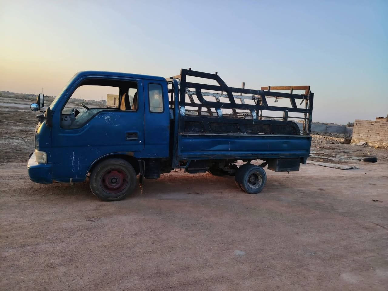 كيا فونتيره موديل 97 
مكينه 2700 
مكفوله كير محرك شاصي اكسل 
ومكفوله من الضربه قطره صبغ ومعجون مابيها 
السياره خير من الله السنويه ل٢٠٣٠ بأسمي مداور ثاني يوم 
السعر ٤٥ 
مكان السماوه قضاء الخضر ***********
