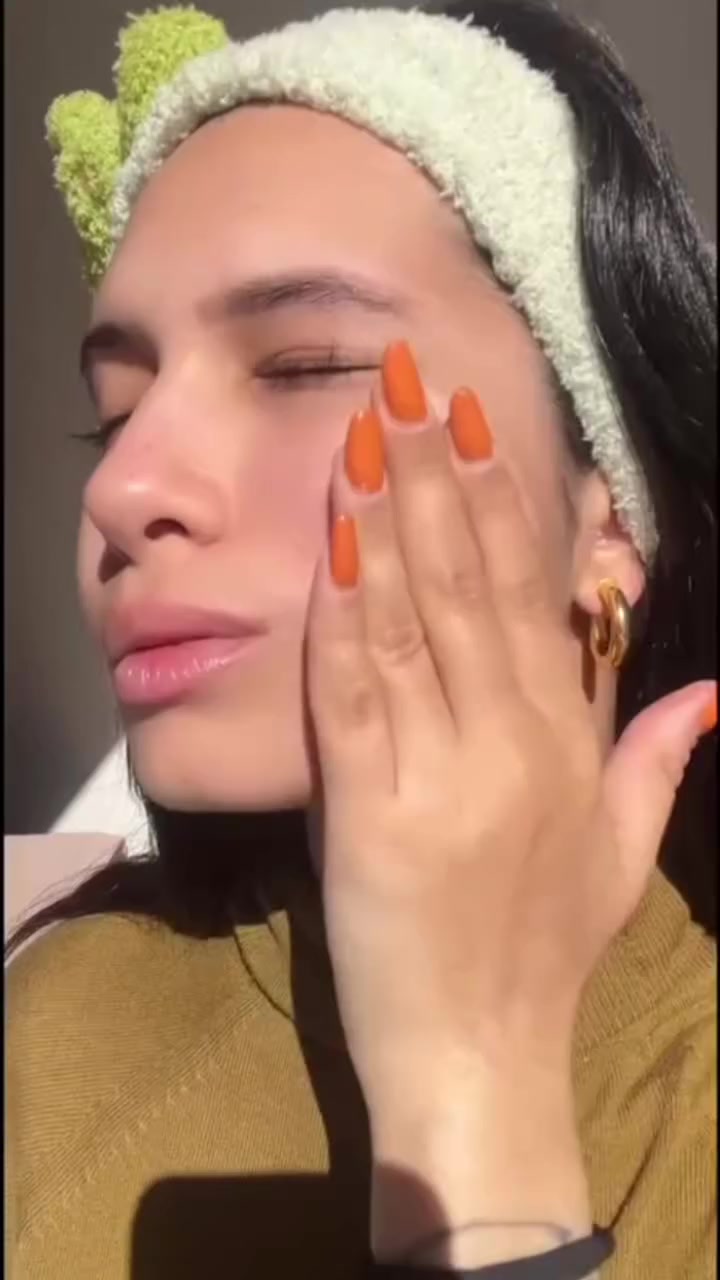 🍃 طريقة الاستخدام 🍃
سيروم AXIS-Y الكوري :-
ضعي كمية صغيرة على الوجه بالكامل أو المناطق التي تعاني من مشاكل انتظري حتى تمتصة البشرة تماما .يستخدم مرتين باليوم
( صباحاً ومساءً)
#الأصلي المنشأ كوريا 🇰🇷💯

السعر 15 الاف 
🚘 يوجد خدمة توصيل لجميع محافظات العراق ٤ الاف 🚘

 #كوري #الاصلي #منتجات #عنايه #بنات #عيد


**إذا كنت صاحب هذا الإعلان وتريد حذفه لأي سبب، رجاءا أرسل رسالة إلى الدعم الفني**