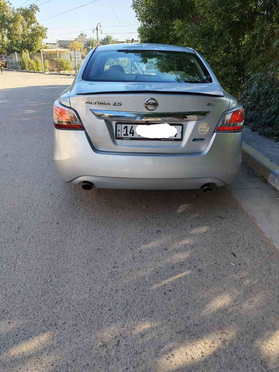 التيما ٢٠١٣ فول عدا الفتحه باسمي رقم بصره مكاني بغداد
ضرر جاملغ خلفي 
بصمه تشغيل 
بصمه ابواب 
تشغيل عن بعد 
تحكمات ستيرن 
شاشه و كامره 
صدر جديد تايرات جدد 
محرك ٢.٥ 
محرك كير لوز 
تبريد انجماد 
مكاني بغداد
 ***********
السعر ١٠٠ و بيها مجال
