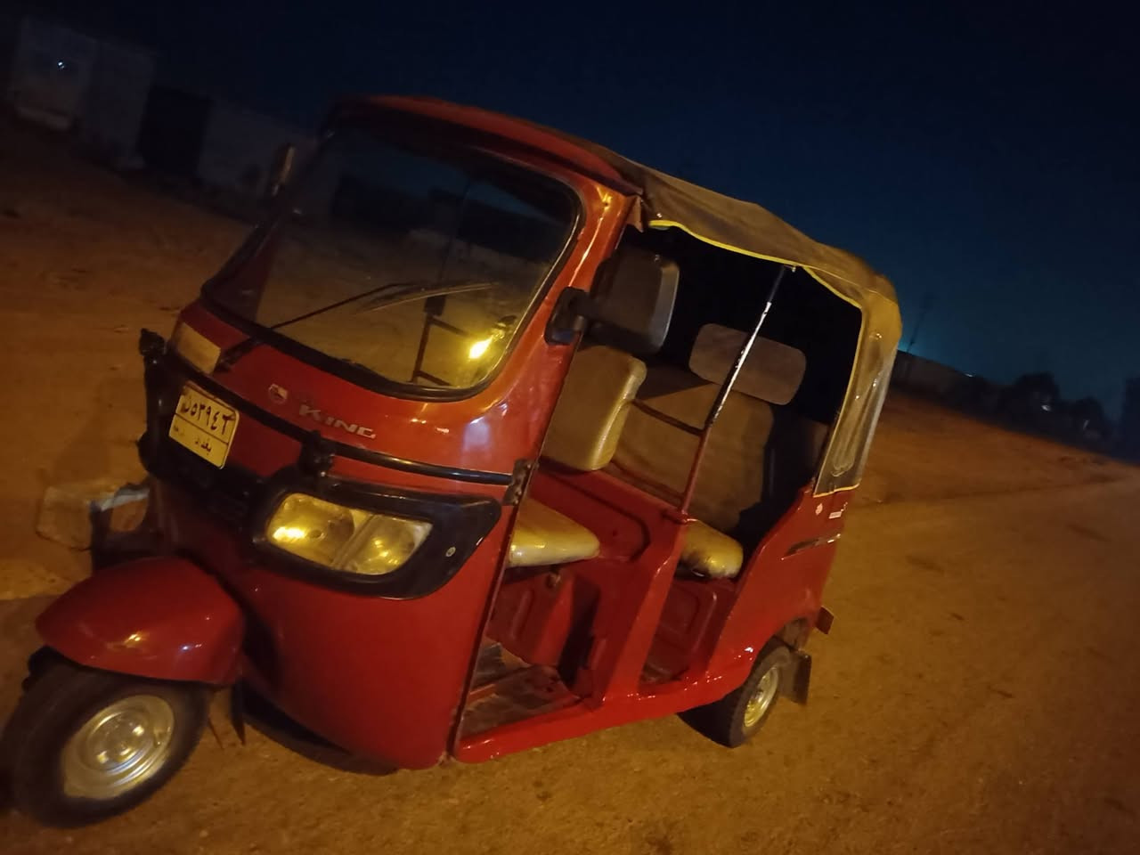 سلام عليكم شباب تكتك البيع موديل 18رقم بغدا دحويل مباشر عقد مروري بيه بس دوس معمره سعر 4200وبيه وبيها مجال بصيط ***********
