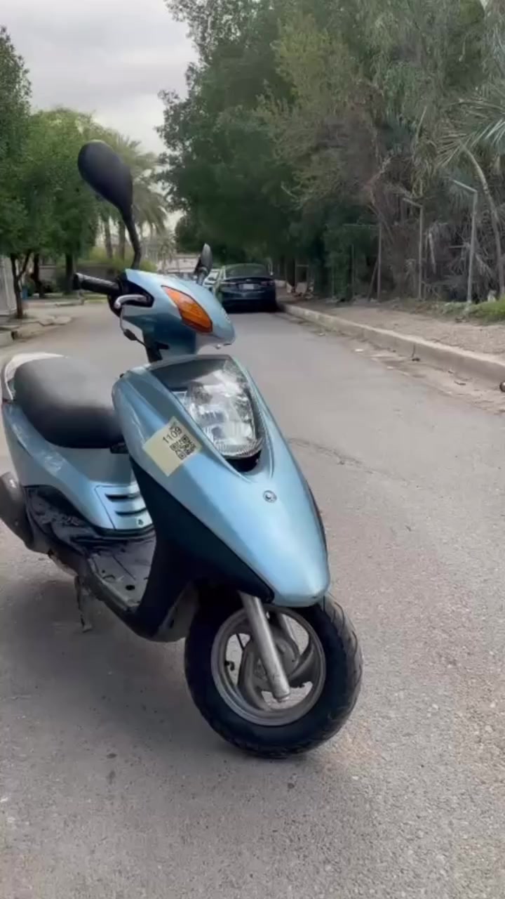 السلام عليكم دراجه بريز للبيع الدراجه نضيفه مابيهه اي نقص  السعر 650 اوبيهه مجال العنوان بغداد شارع فلسطين ***********
