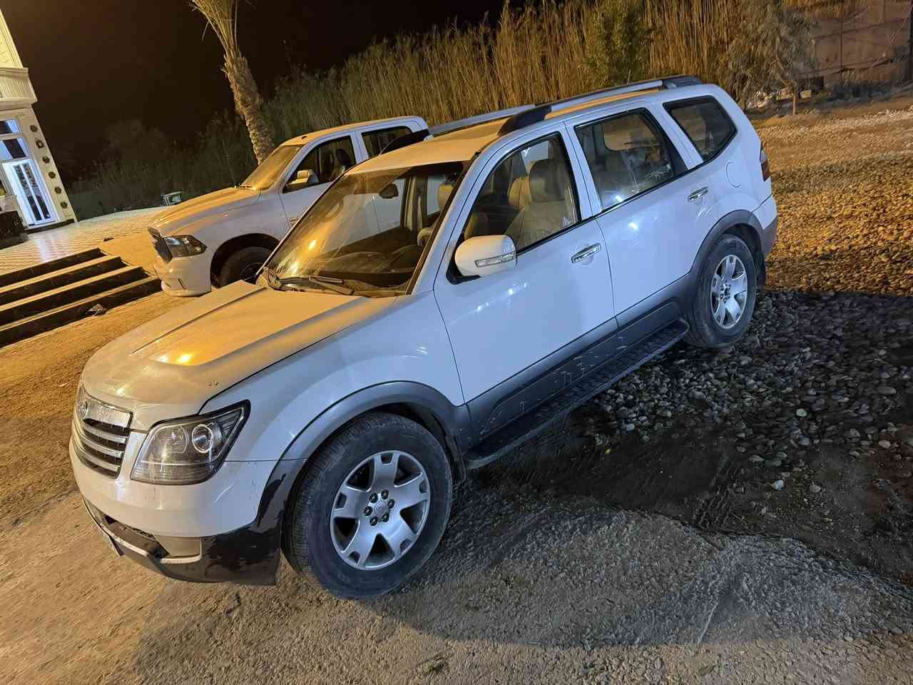 السلام عليكم البيع السعر 120 موديل 2011 رقم بغداد بسمي مواصفات فول صبغ جاملغ وباب بدون داخل عنوان السياره واسط الزبيديه ***********
