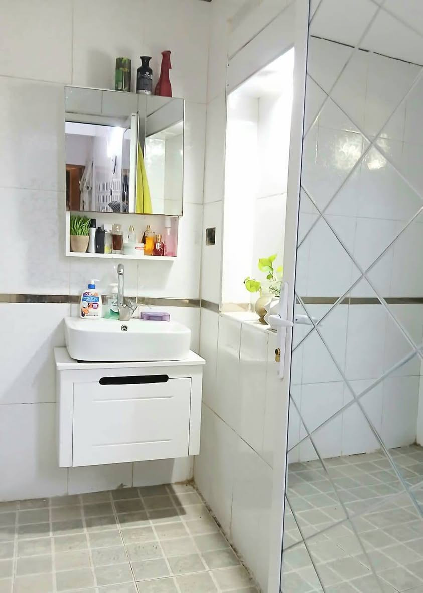 عرض حصري مكتب المسار الهندسي
🔥🔥🔥🔥
منزل كلاسك الموقع البنوك الميثاق..

الواجهة 4.5.           النزال 20 

المساحة 90 متر 

يحتوي كراج + حديقة + خدمات صحية + استقبال ظيوف + منور + مطبخ طعام + خدمات صحية + صالة 
ط1///2غرف نوم + خدمات صحية بيتونة + سطح 
احمد الجبوري 
التسلسل 61 
السعر والعروض داخل الرابط

https://t.me/Almsa34

للاستفسار ادارة المكتب 
***********
