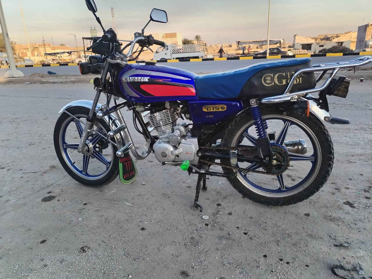 السلام عليكم
دراجات للبيع
الازرك موديل 2021 
السعر  500 بي مجال شي قليل دراجه نقصها بس صينيه زنجيل بعده جديد ونضيف
نرجع للبنفسجي
سيفان سولنك موديل 2025
السعر 925 وبي مجال 
دراجه جديده بعدها زيرو تفويله بانزين ممخلصه بعدها يعني ماشي اقصه حد 50 كيلو
وقابل للزياده
والله دراجات مال
رقم الهاتف

***********

***********
وهلا بل شراي المكان بيجي
