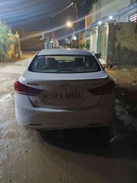 السلام عليكم الانترةهموديل 2014 بيهه قطعتين باب وجاملغ صوب العبري والباقي مكفول والس 115 وبيه مجال وهذا رقمي ***********
