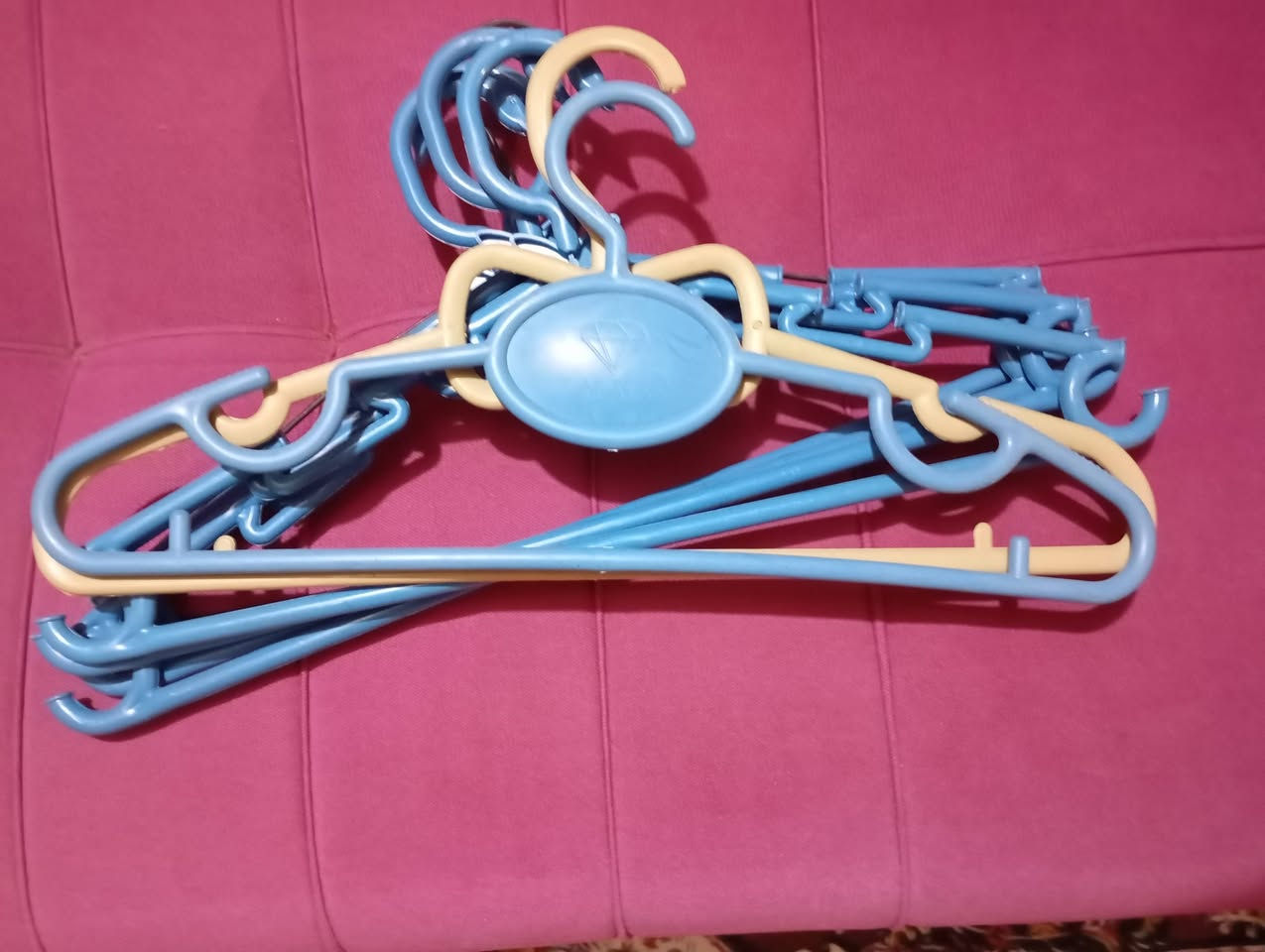 السلام عليكم اغراض للبيع 
حماله جبس ب 40
مساطر تعليك ملابس ب 3 القطعه 
تعاليگ بلاستيك 8 ب 1000
حمالات ملابس سعر القطعه 1000
مكاني الاكرمين


**إذا كنت صاحب هذا الإعلان وتريد حذفه لأي سبب، رجاءا أرسل رسالة إلى الدعم الفني**