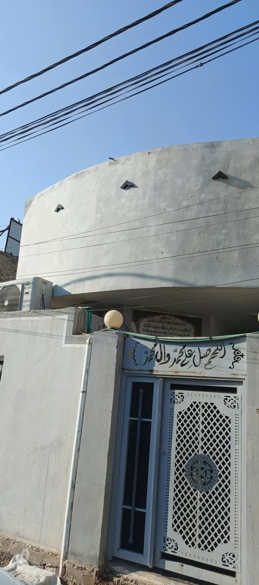 دار ١٠٠ م للبيع حي القدس منطقة القضاة على ساحة طابقين كونكريت كافة التفاصيل التواصل على 
الخاص أو الاتصال بالرقم ***********
