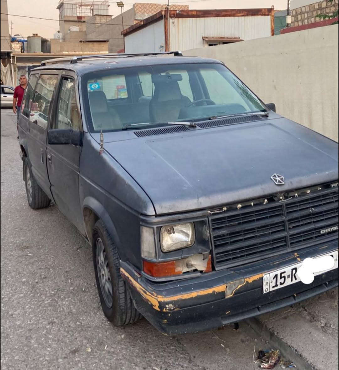 دوج كلايسلر موديل ١٩٩٠ 
كير ومحرك كامري أبو الكف ٢٢٠٠
كهربائيات و سنترلك 
تخم تاير جديد 
للتواصل خاص أو اتصل على الرقم 
*********** - ***********
