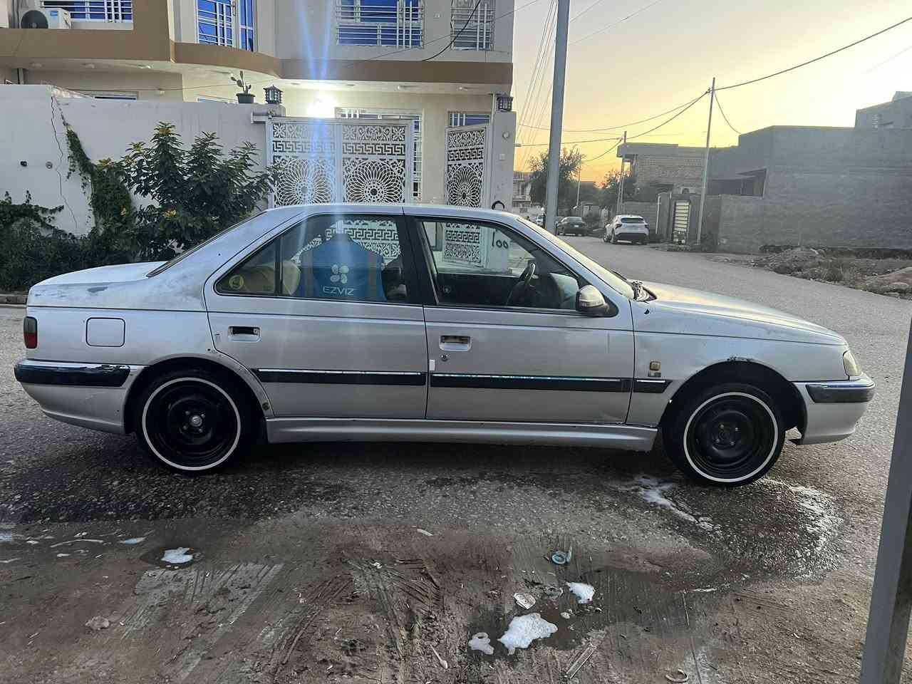 السلام عليكم
بيجو بارص 2009 وارد ايراني اصل كير ومكينة فرنسي رقم بغداد انكليزي بأسمي تحويل مباشر السيارة لون سلفر بيها جراد القمارة والجنطة مكفولة من الخياسات كير مكينة وصدر وحدادية وتبريد وتدفئة كله جديد دواخل نظيفة كلش تخم تاير ابو الخط جديد منظومة زينون اصلية بيها فقط البنيد طاير ومبدل السعر المطلوب ٤٣ ورقة وبيها مجال 

الاستفسار الاتصال على الرقم ***********
