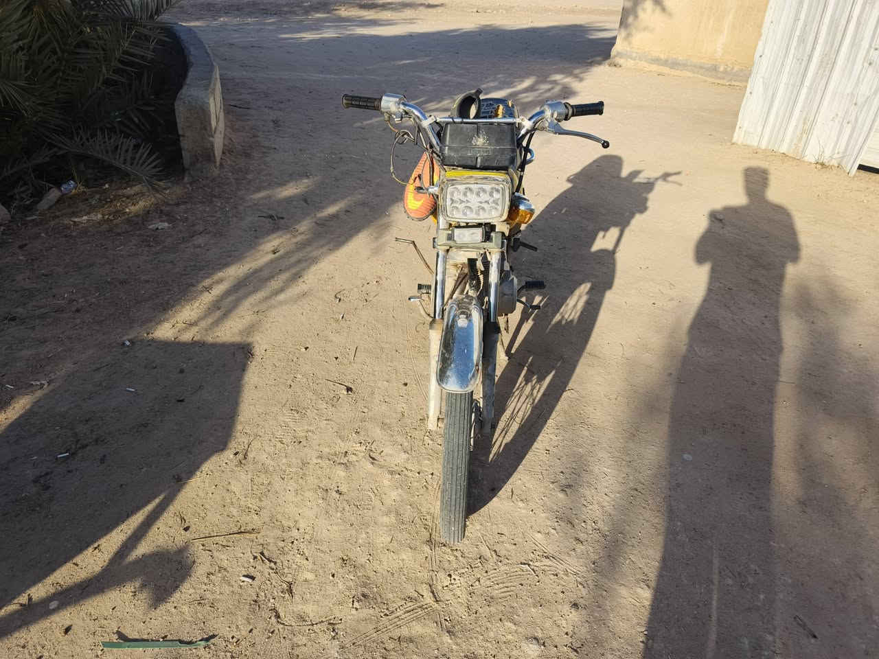 دراجه للبيع موديل ٢٣ اوراق مكان ناصرية رقمي بي واتساب ***********
