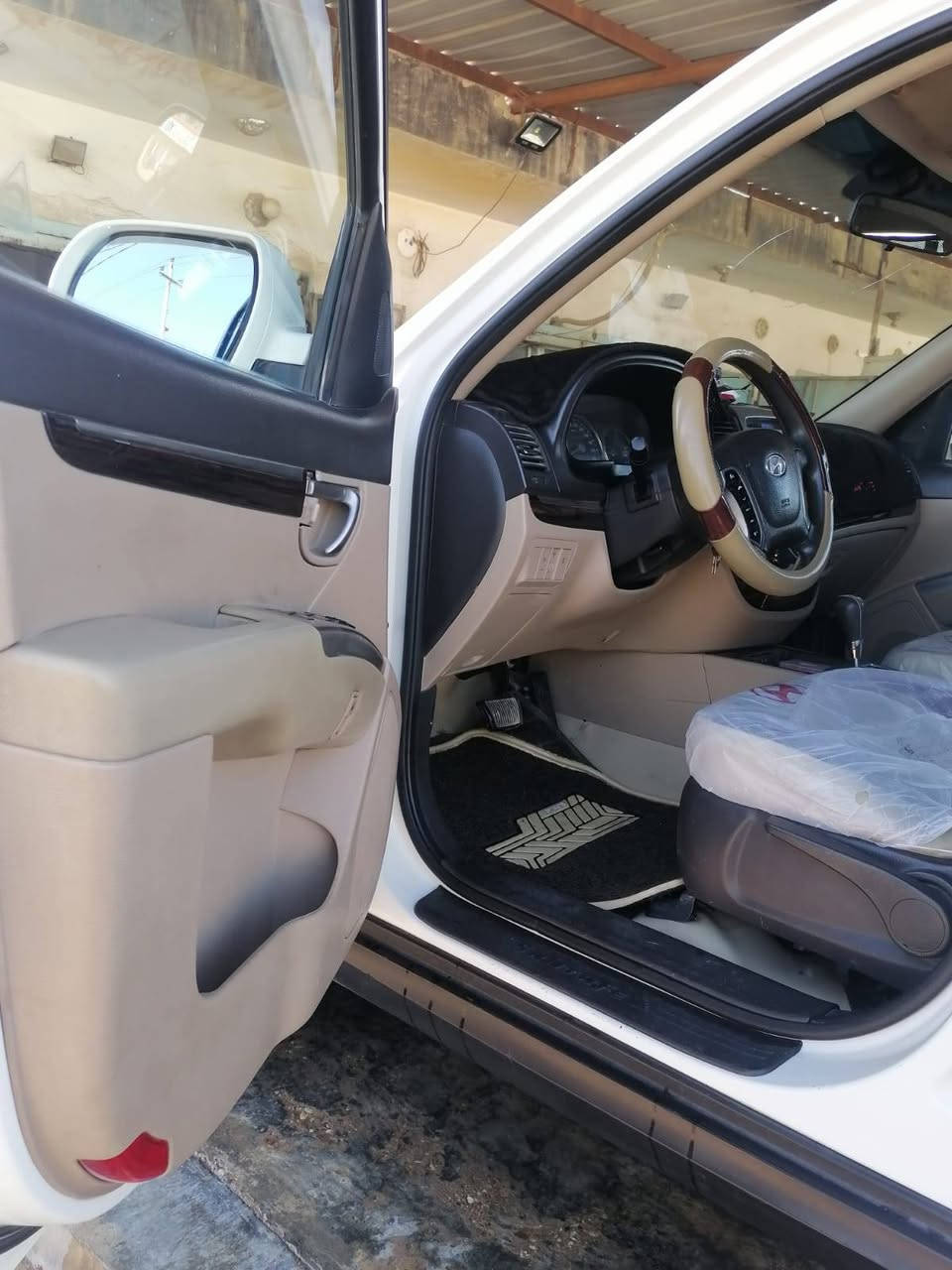 السلام عليكم سياره سنتافي 2012 السياره الشركه العامه سياره مكفوله وجاهزه بعدها على حاله الوكاله محرك كير كهربائيه كلها مكفوله سياره ماعده باب سايق بي شبرين 
صبغ سياره ماشيه ١٥٠ الف سياره ب اسمي للتواصل رقم الهاتف ***********
مكلف بالنشر
