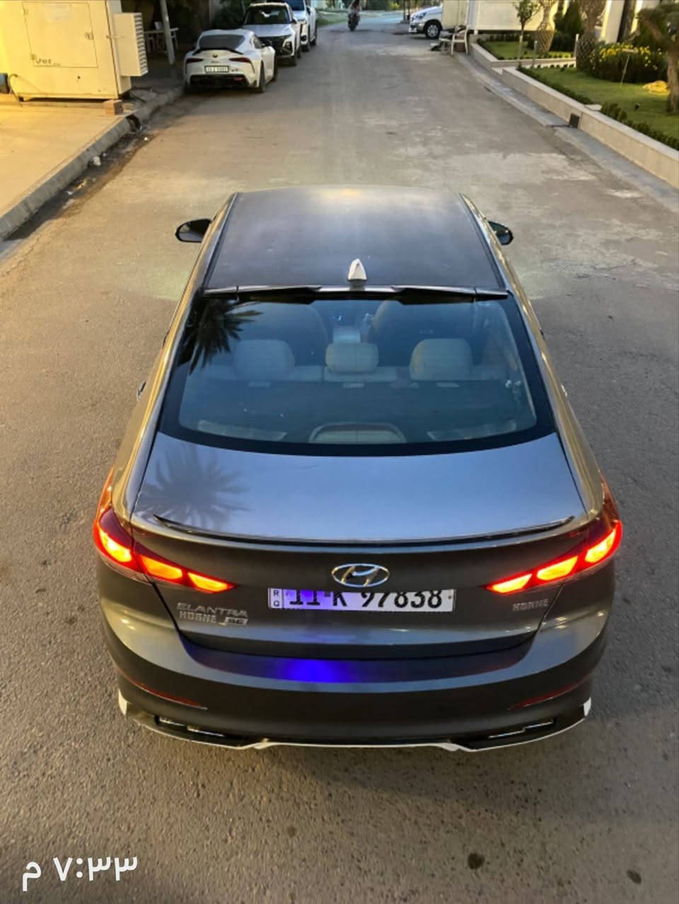 النترة ٢٠١٨ وارد أمريكي محرك مبدل حاوية جديد كير اوتو ضربته فقط دعامية امامي ومصبوغ باب السايق والخلف السايق والجاملغ الخلفي اثر شخوط ألسيارة ليبل واحد تبريد شغال تخم تاير جديد تحكم ستيرن والسيارة مثل ما موضح بصورة السعر ١٣٠ وبيه مجأل استفسار على الرقم ***********
