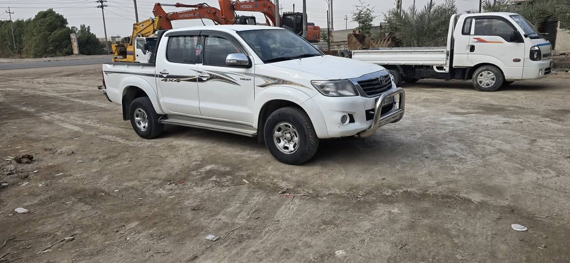 سياره فلاونزه فور ويل رقم أربيل المديل2015كفاله من ضربه بيها صبغ قليل عنوان بصره ***********
