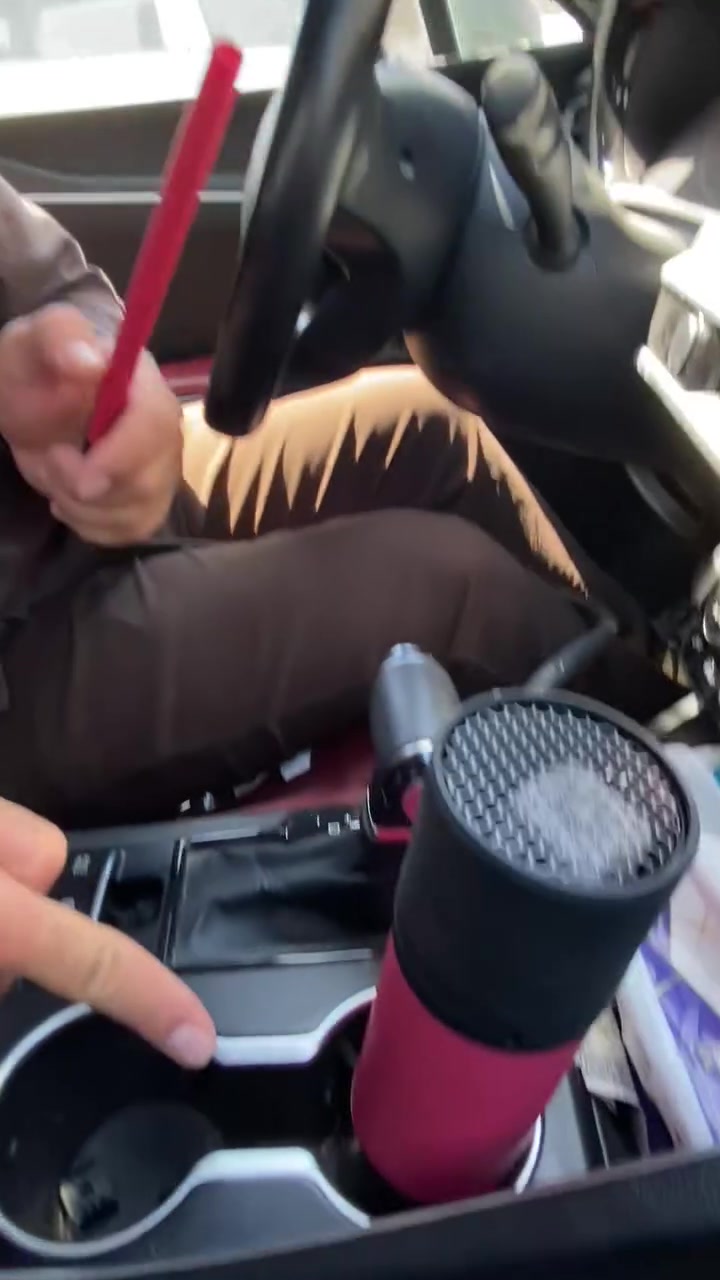 🔥💨 شيشتك الميني وياك بكل مكان!
شيشة محمولة بتصميم أسطواني أنيق، تجيك طقم كامل مع اللي والملقط لجلسة مرتبة وسهلة 😎

حجم صغير وسهل الحمل 👜
تصميم عملي وقابل للفك 🔧
شكل عصري وأنيق ❤️🖤
 متوفر كميه محدوده سعره 25الف فقط❤️


**إذا كنت صاحب هذا الإعلان وتريد حذفه لأي سبب، رجاءا أرسل رسالة إلى الدعم الفني**