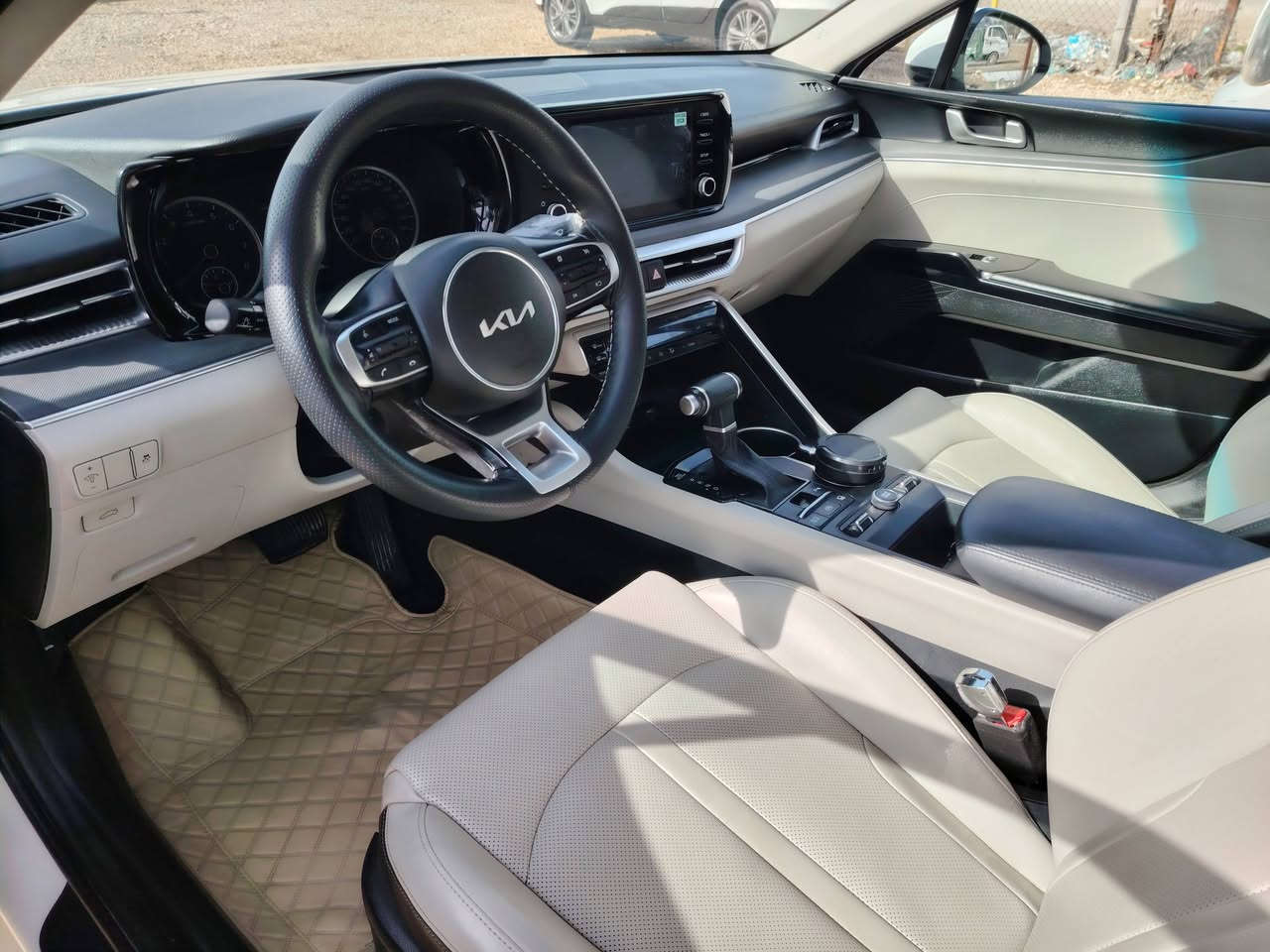 كي فايف ٢٢ خليجي فول محرك ٢٠٠٠دوش وكالة نيم مكفولة ماشية ٥٤ رقم اربيل فول مواصفات سايد بريك دكمة ***********
