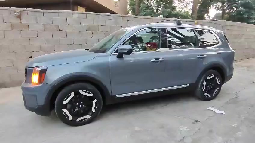 سلام عليكم تلورايد موديل 2023 
السعر 275 ورقه
الاستفسار اتصال على هذه الرقم ***********
 ***********
