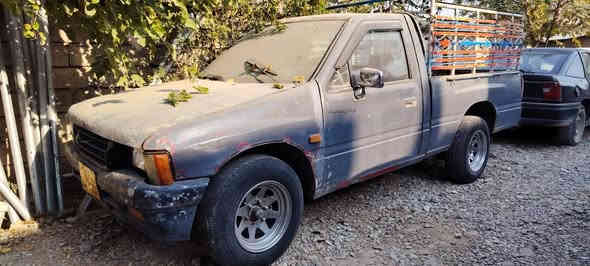 🌹بەناوی خوای گەورەو میهرەبان🌹
پیکاب ئاسوزو چوار قولاپ مۆدیل 1990 ئاڕمی پلاستیکی دهۆک بەشەرتی سەیتەرە مەفرەزە دایرەی مرور مەکینەی دێری بۆ بەستراوە ماشاءاللە زۆۆر بەقوەتە  ئاڕم و ئەوەلیات و موسو وەرگەڕاو براوەی بەشەرتە...
شوێن...شارەزوور 
نرخ...قوفڵی 14 گەڵایە
ژ.م...***********
*********** السليمانية
