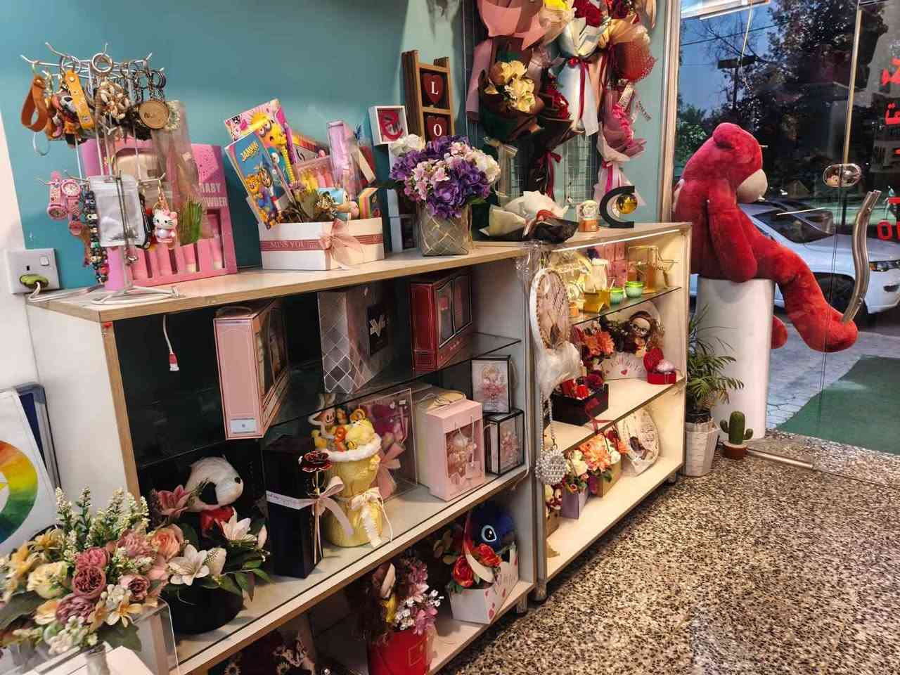٦رفوف+فاترينات٢+ميزدخل نظيفات جدا بغداد, العراق


**إذا كنت صاحب هذا الإعلان وتريد حذفه لأي سبب، رجاءا أرسل رسالة إلى الدعم الفني**