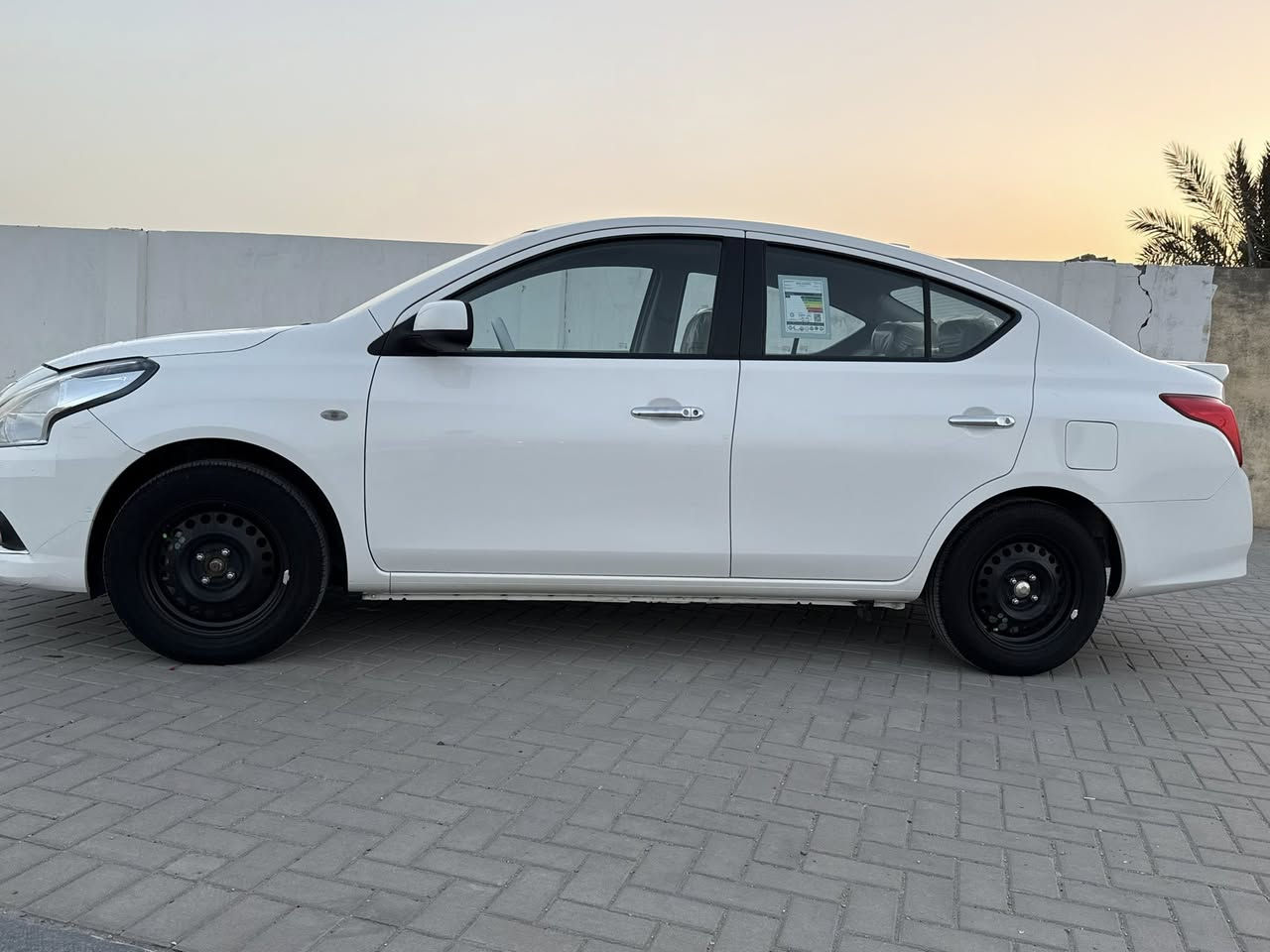 السلام عليكم للبيع نيسان صني هندي مديل 2024 شكل ال 25 عطر جديد كفاله عامه سنويه لنهايت ال 29 بسم شركه وكاله مجانيه ماصادره بيه وكاله السعر 128$ او بيه مجال قليل عنواني بصره حي الحسين هـ ***********
