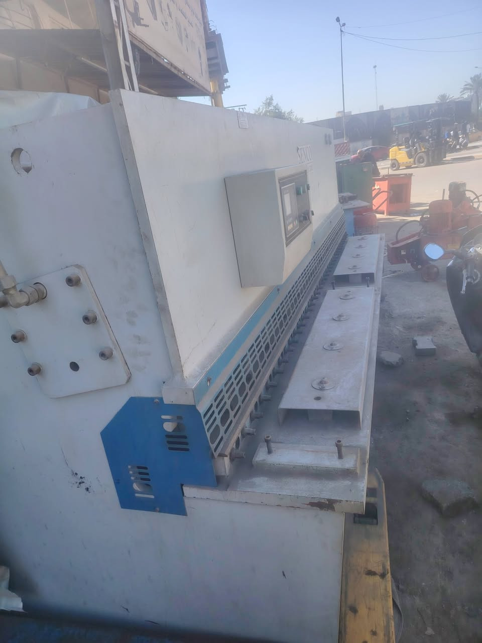 مقص ٦ ملم ٣ متر وربع بغداد باب الشيخ مقبرة الغزالي محل سعد العقابي ابو حسن العتابي رقم وتساب ***********
