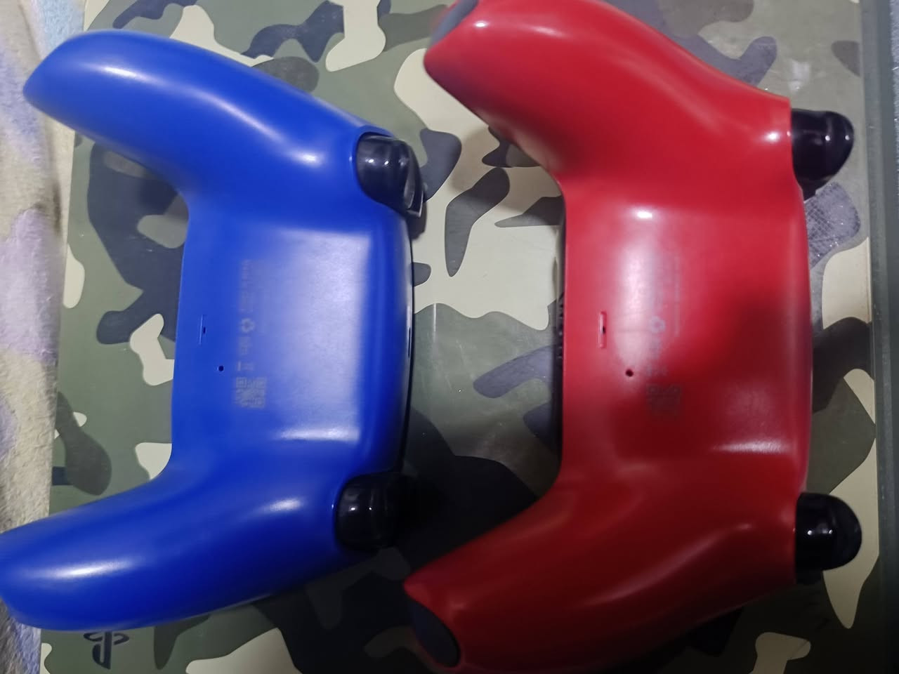 السلام عليكم
بلي فور سليم للبيع❤️❤️
ذاكرة 800
العابة /فيفا 20
 gta5
 اينشارتيد 3 اجزاء
رينبو 6سيج
السعر 250  وبي مجال❤️❤️


**إذا كنت صاحب هذا الإعلان وتريد حذفه لأي سبب، رجاءا أرسل رسالة إلى الدعم الفني**