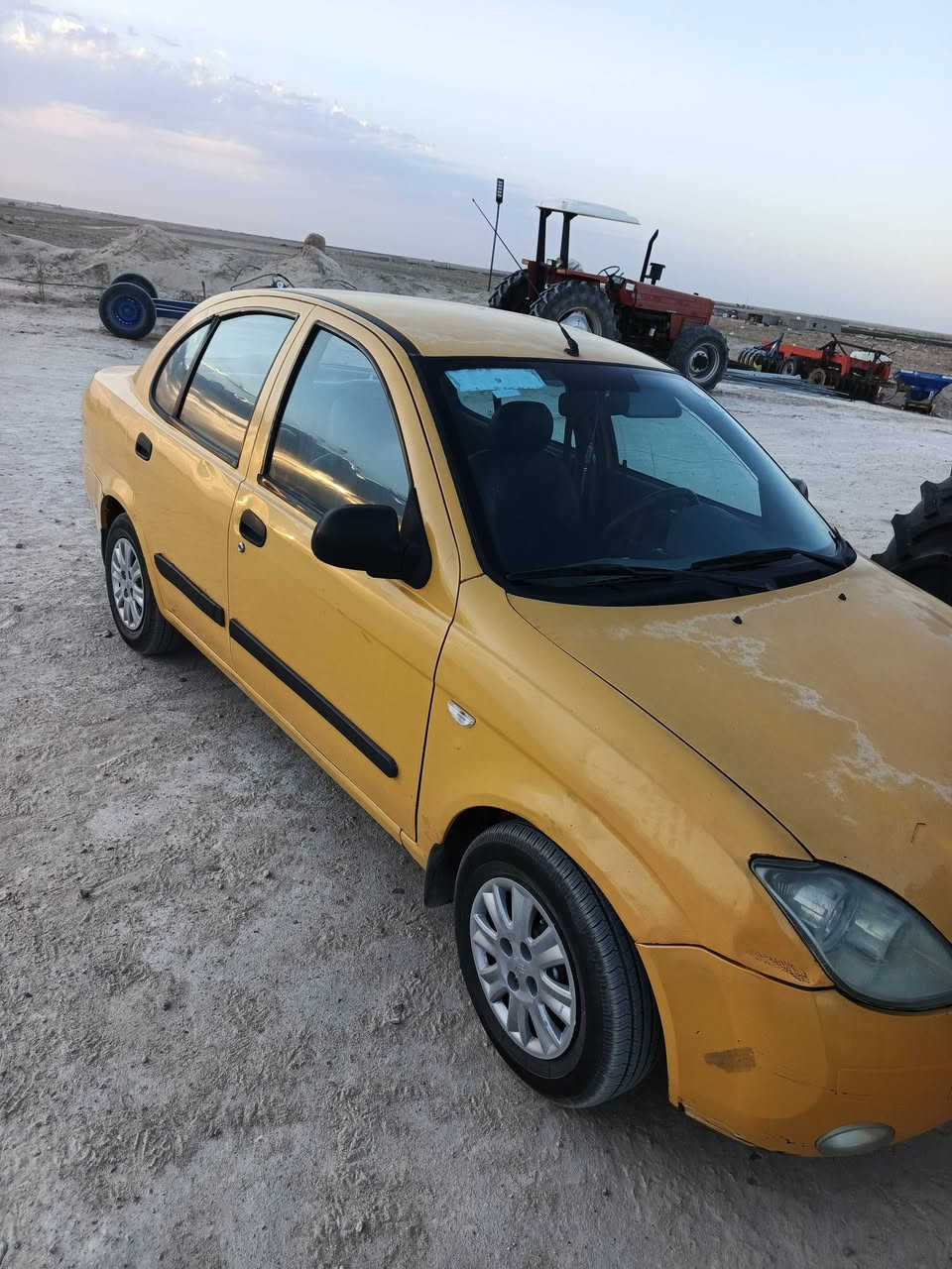 سلام عليكم
طيبه موديل 2015 رقم جديد نكليزي سنويه جديده 2030  تبريد حداديه تخم تاير محرك جديد كيرجديد 
مصفره هيئه وغرامات جاهزه من كلشي 
مكاني بابل الحله ناحيه ابو غرق قرب مجمع الكوثر 
السعر 38وبيه مجال حك جيه 
رقم الموبايل ‏‪***********‬‏
اخوان اني مكلف بنشر الحد يراسلني ابد
