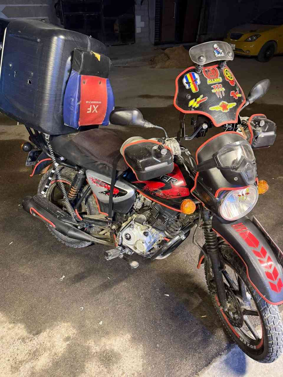 سلام عليكم.  بوكسر ٢٢ الدراجة على ايدي عليهة ادامة كاملة وجفتتهة بل شركة تراي وين ميعجبك تبقة تفصل الما تمل مكفولا لا تنقيص لا تبخير السعر بل يرضي الله 
خابر وبيك خير وتدلل

رحمة لوالديك اذا مو شراي عبر لمنشور احسن من ما تكسر بيهة 

عتذر عل وصخ صورتهة 😅
موقع بغداد سويب 

***********
