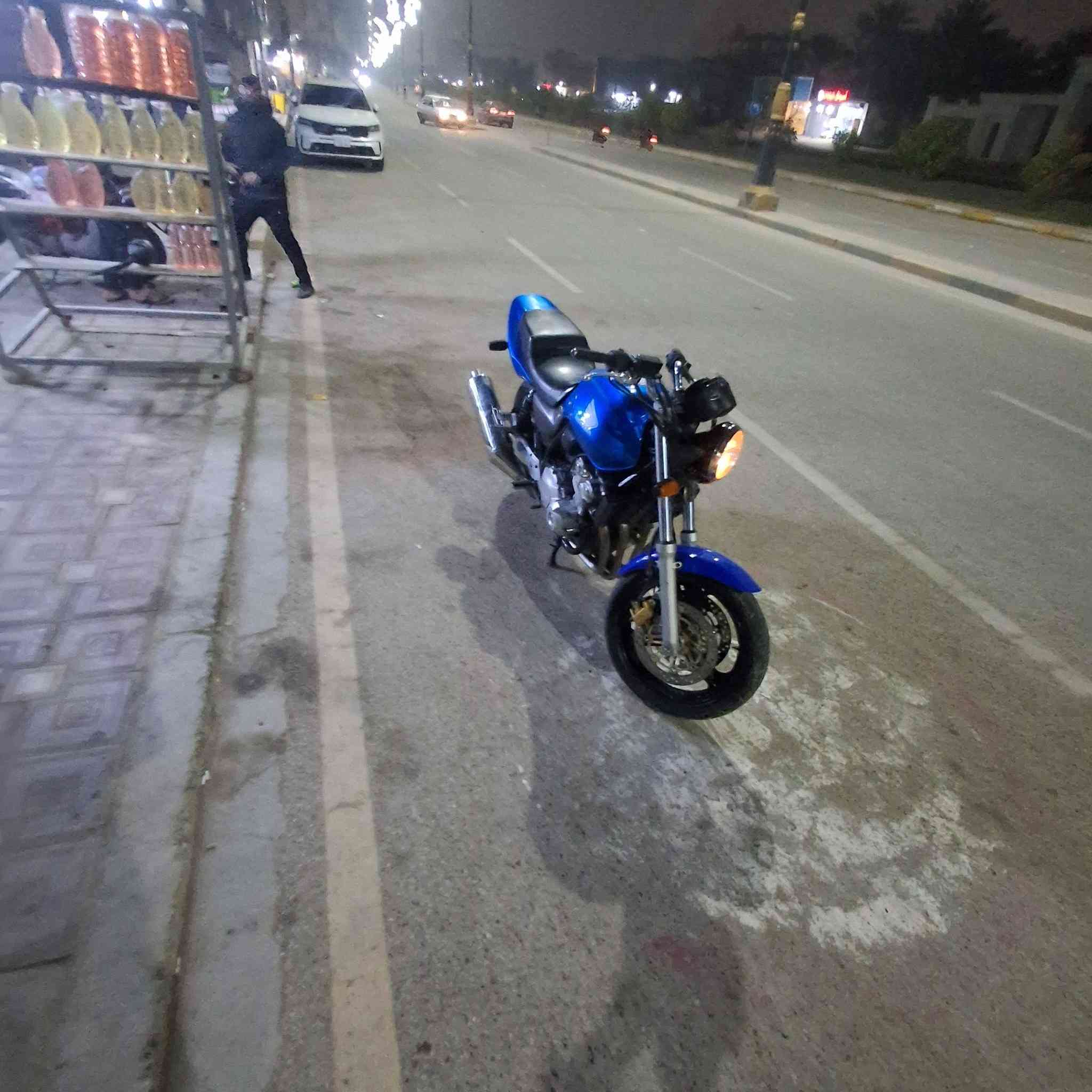 السلام عليكم دراجه سيبي فور نوزل دراجه اخد الجديده صارله شهر من امطلعه من معرض تميم التميمي دراجه مكفوله كفاله عامه فقط التاني بي طعجه اصغيره السعر ٢٤ وبيه مجال قليل 
كربلاء ***********
