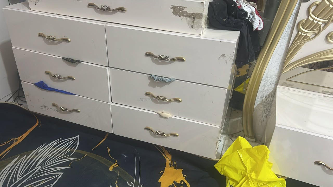 غرفه نوم تركيه للبيع نضيفه مكانها ناصريه مركز بالشرقيه السعر 550 بغداد, العراق


**إذا كنت صاحب هذا الإعلان وتريد حذفه لأي سبب، رجاءا أرسل رسالة إلى الدعم الفني**