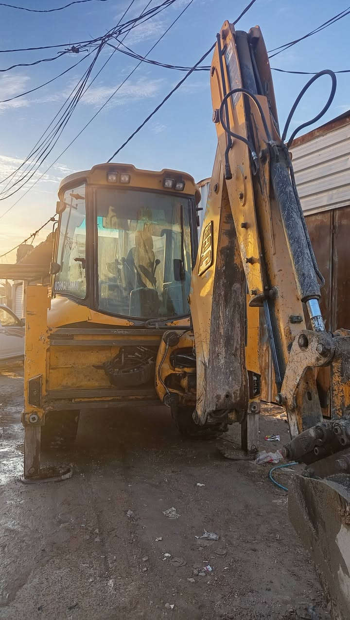 سلام عليكم لبيع حفاره جي سي بي موديل 2008 باسم بنفس اليوم المداور مواصافات سليت تخم تاير كماشه كيله الاماميه  رقم جديد نكليزي رقم بغداد المكان الحفاره بنجف  الاستفسار السعر على رقم هذا ***********
***********
