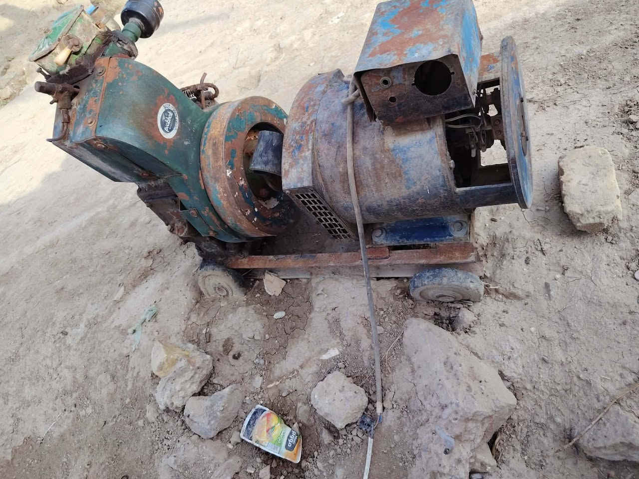 السلام عليكم مولد هندي للبيع 10 حصان 10 كيفي شغال علفحص مكان محاويل ناحية الامام  ***********
