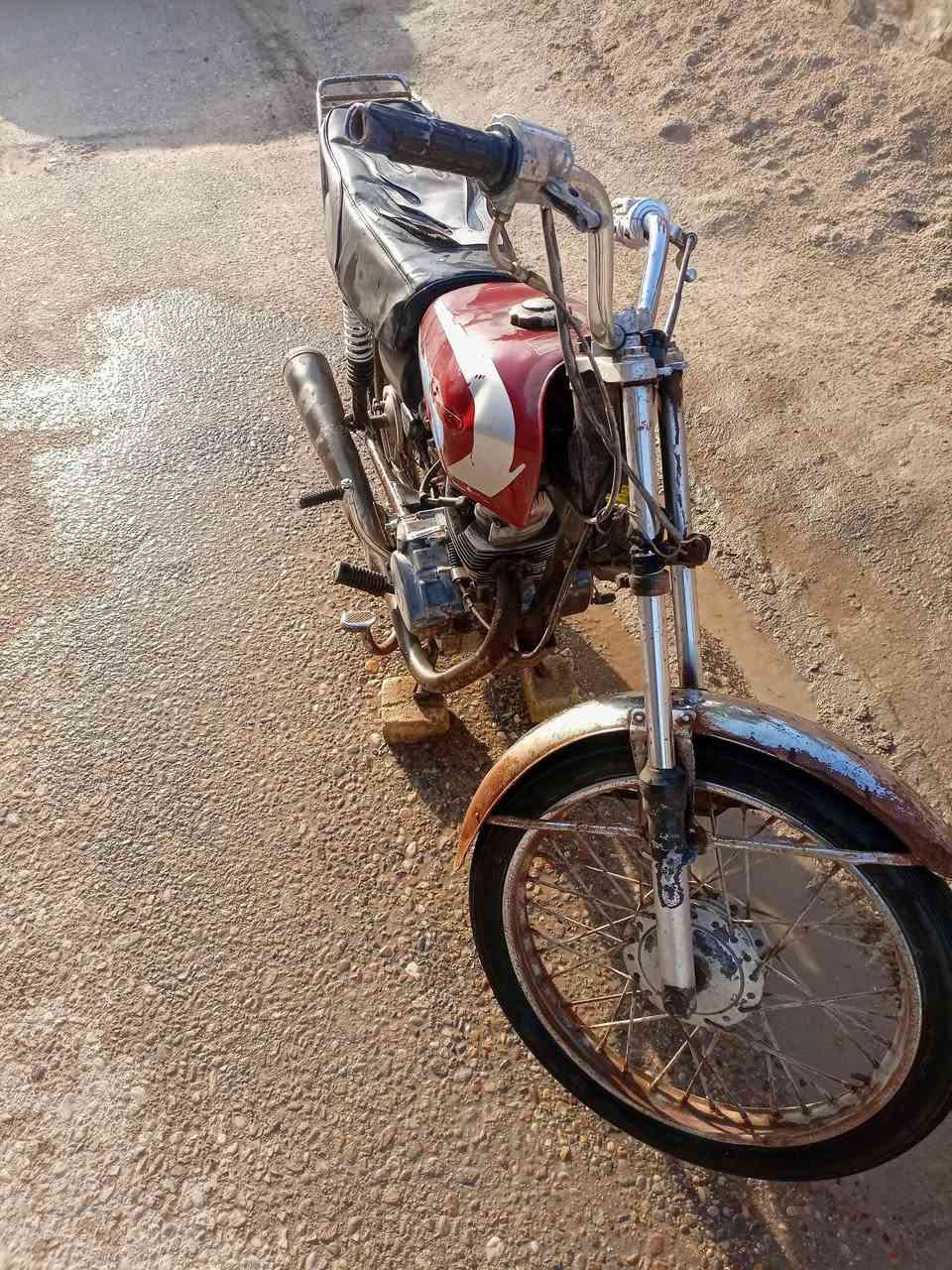 السلام عليكم دراجه ادوات للبيع سعر 250 بها مجال


**إذا كنت صاحب هذا الإعلان وتريد حذفه لأي سبب، رجاءا أرسل رسالة إلى الدعم الفني**