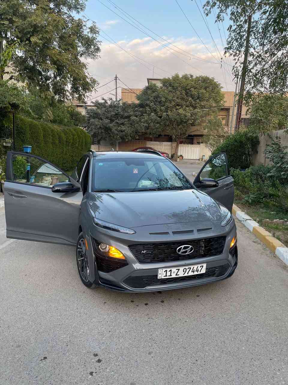 كونا انلاين 23 1600 تيربو لون سمنتي  بدون ايرباك دخول جديد ترقيم جديد  فول عده الفتحه  صبغ باب فقط بدون دواخل  بدون شاصي و لغد دعاميه الاماميه نصها مضروبه فقط مع تحكيل جاملخ خلفي شبر وجاملخ امامي شبر وصور موجودات   كير DTC دبل كلج S سبورت دفع رباعي  رادار 360توقف ذاتي مع تحذير فتح الابواب نقطة عمياء   كشنات تدفئة  3 وضعيات قيادة شاشة جبيرة كاربلي   تشغيل عن بعد  داخل لونين  مكان السيارة بغداد السعر 163 وبيها مجال للاستفسار *********** 
***********
