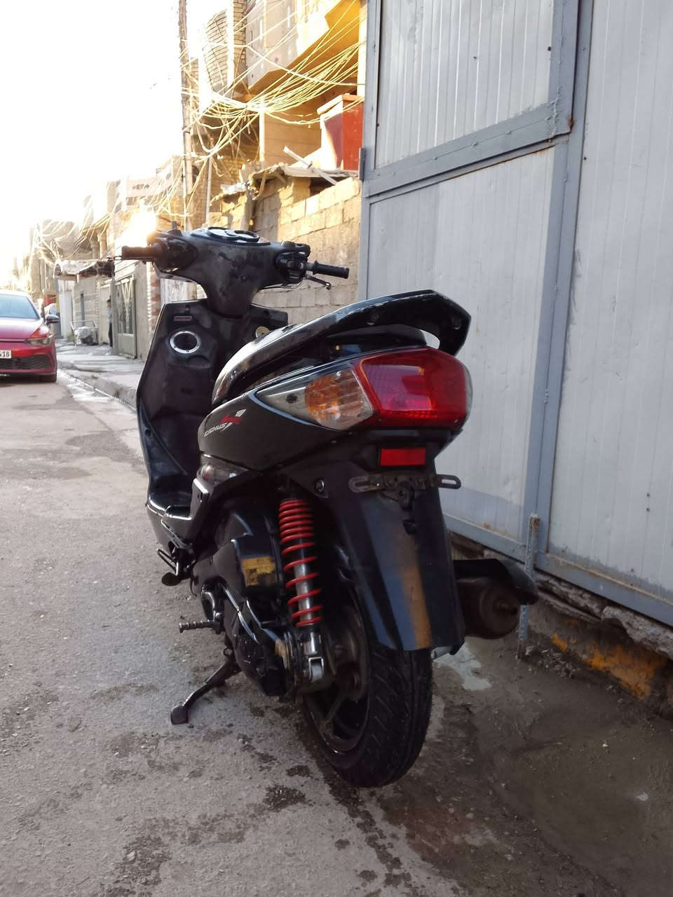 السلام عليكم دراجه سكنس فحل دراجه نضيفه ومكينته حلوه تخبل كلجات رياضي السعر 400 وبيه مجال ‏‪***********‬‏ متواجد واتساب
