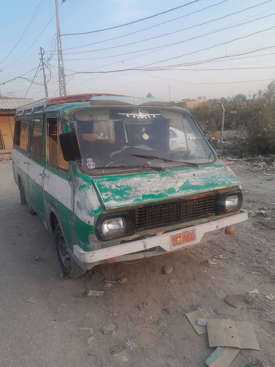 السياره للبيع امصفره ابسمي ***********
