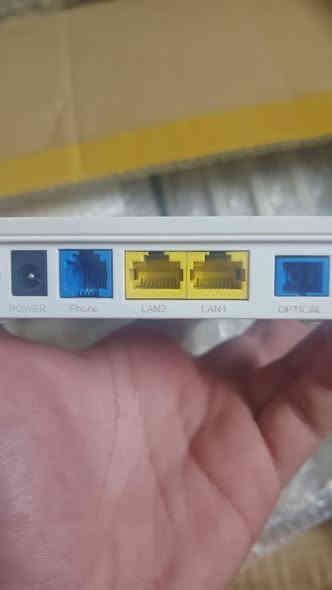 مساء الخير
توفر تحويلة جيبون من شركة هواوي نوع hg8321r

التحويلة 100 ميكا
يحتوي على بورت LAN عدد  اثنين
سعر الجهاز مع الشاحنة 5000  دينار
يتوفر توصيل

للحجز والاستفار
***********
واتساب
