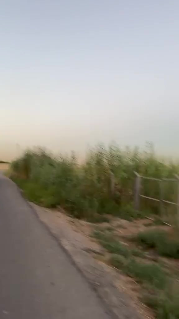 يا الله 
السلام عليكم 
دونم للبيع طابو سند 25 العنوان بغداد المدائن منطقه الجعاره 200متر عن الشارع العام الدونم على شارعين خدمات كامله واجهته 25 متر مسيج بي ار سي للاستفسار الاتصال ***********

