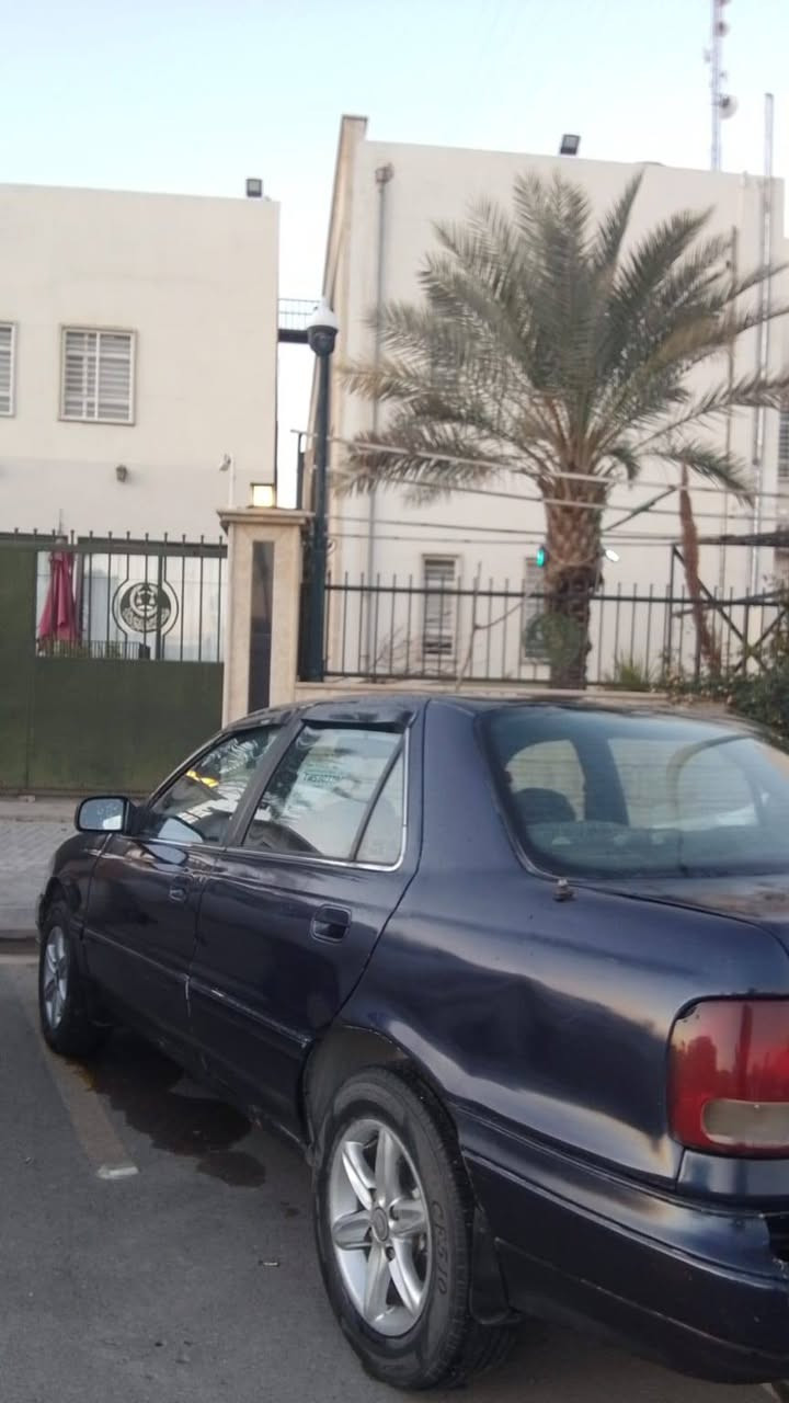 هونداي  لانتره موديل93 سنويه عضم ل27 كابون بانزين ورقي محرك ابراتون قبق اسود فاريطق وايرمنيه كامله شغلاه باتري جديد جامات 4كهرب
اتريد وكاله اتريد تحويل صاحبه او شرعيها موجودين السعر18اوبيها
او يرهم مراوس
 مجال الموصل الايسر 
***********
