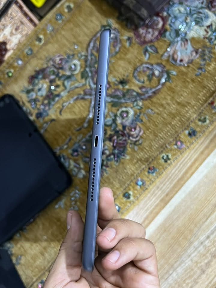 ايباد 7
نطيف كلش ممفتوح نهائي
سعره 210 
***********
