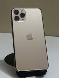 آيفون ١١ برو فقط ذاكرة ٢٥٦ بطارية 🔋 ٧٩  فقط بصمة واكفة سعر ٢٧٠ قفل 🔐 م...