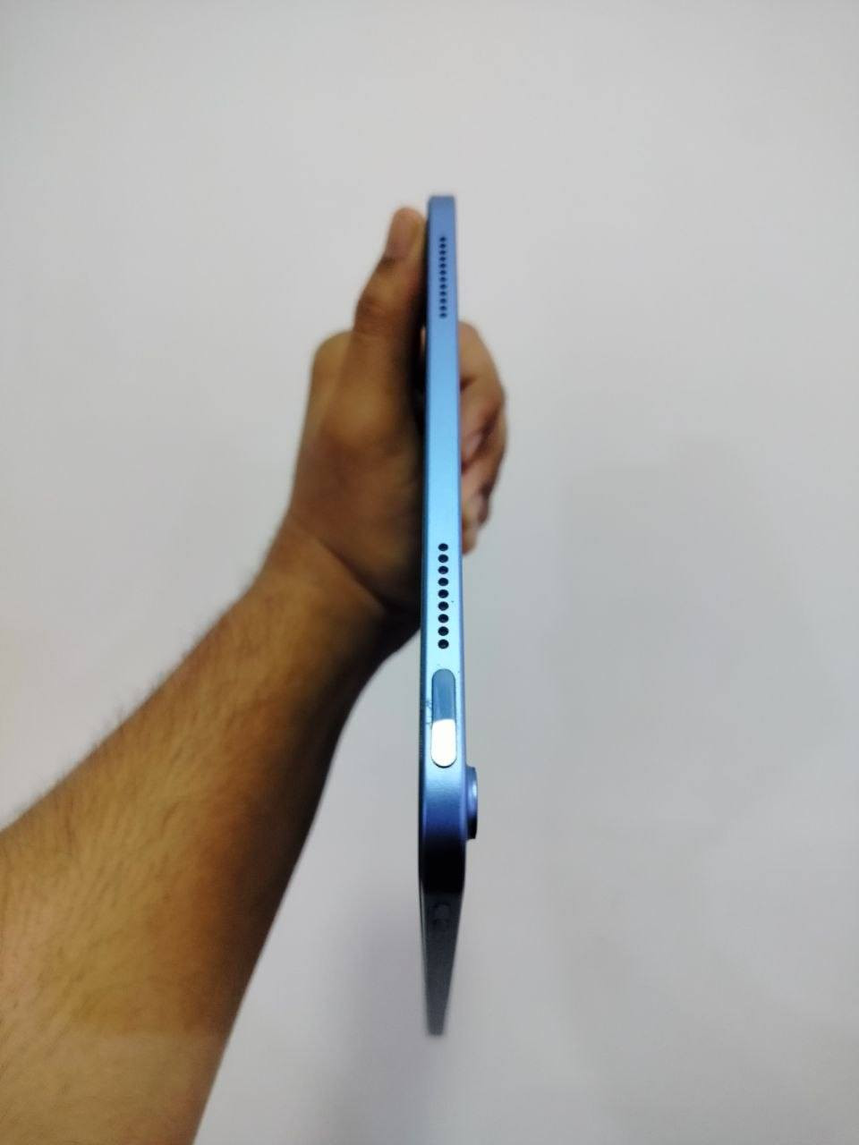 ايباد 11 مستعمل للبيع
iPad 11
لون ازرق للبيع ذاكرة 128،بطارية 97, دورات الشحن 109,نظيف جداً جداً ، يتضمن الشاحنة الاصلية الي تجي وياه + قلم يدعم راحة اليد من شركة Anker 
+2 كفرات واحد شفاف والثاني اخضر كما موضح بالصور 

استخدام فقط دراسة و تصفح
 
السعر 400 غير قابل للتفاوض 

مكاني النجف الأشرف _ شارع المجمعات  
رقمي :***********
لا يوجد توصيل

