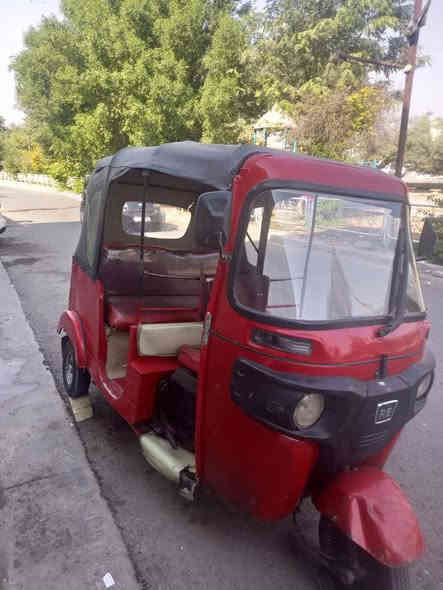 تكتك موديل 2019 للبيع مكاني بغداد شارع حيفا غير متواجد فيس ***********
