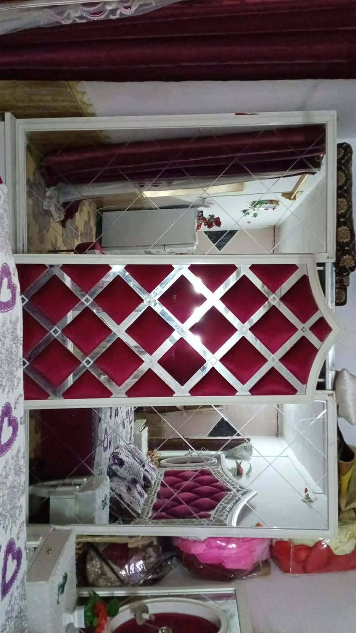العنوان يثرب 
غرفه للبيع نضيفه بس بيها فصخ اباب الكنتور الوسط سعرها ٦٠٠


**إذا كنت صاحب هذا الإعلان وتريد حذفه لأي سبب، رجاءا أرسل رسالة إلى الدعم الفني**