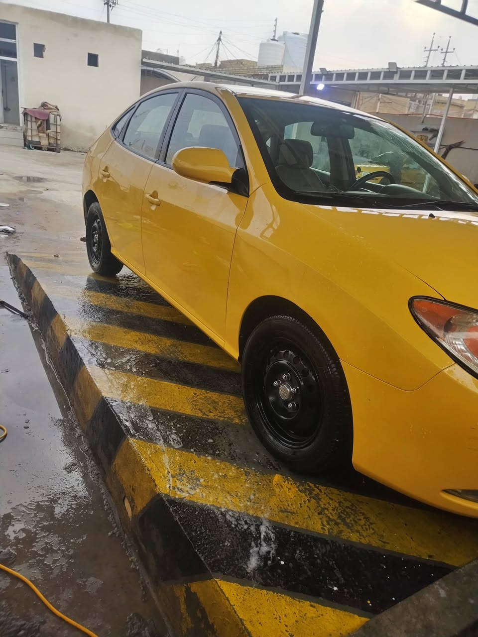 سلام عليكم النتره 2010 جاهزه اصلن النتره مو افانتي محرك 2000 سياره كارتون ليبل واحد ماشيه 190 حته ليبل جامه موجود اتحده وحده بيهن اخت الاصولي سياره أدوات كصه وحده حته هيئه بيه تخم تاير حساسات خلفيه نص فول سياره ضايعه عن الادوات مكان سياره ميسان العماره ملاحضه حداديه كدام عوزه نواعم بسيطه باقي كله جديد تبريد ثلج تدفه سياره كواتم بيه عل بلاد مكان سياره ميسان العماره الاستفسار الاتصال بل رقم *********** سعره قفل 45
