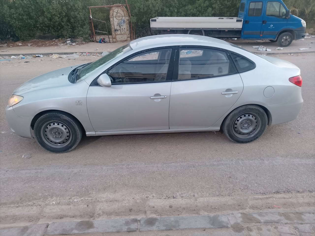 سلام عليكم الانترا أصل أدوات أدوات 
مديل 2010 محرك وكير وحداديه كفاله 
محرك 1600 
تبريد ثلج 
تتفئه 
تخم تاير ويل حديد
دواخل جدد 
مكان نجف الاشرف 
سعر 39 وبيه مجال قليل 
او مراوس 
الرقم ***********
