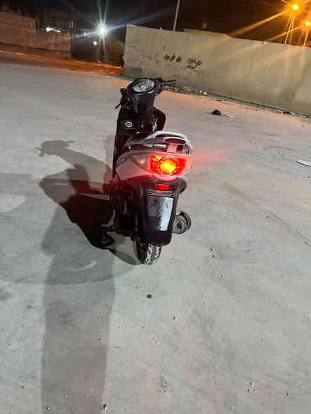 سلام عليكم
جي فور للبيع 
كهربائيات كلها شغاله نكره سلف وهندر 
مكينه مامفتوحه شلعه ومعدل الدراجه ماعوزها شي 
سعرها 375 وبيها مجال بسيط 
واتساب ***********
