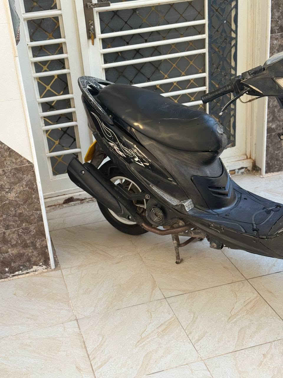 للبيع ماكس عدله بوشه 49 محرك ناعم شلعه ومعدل مكاني بلنجف حي الجامعه كفرات بلاديه سعر خاص او اتصل ***********
