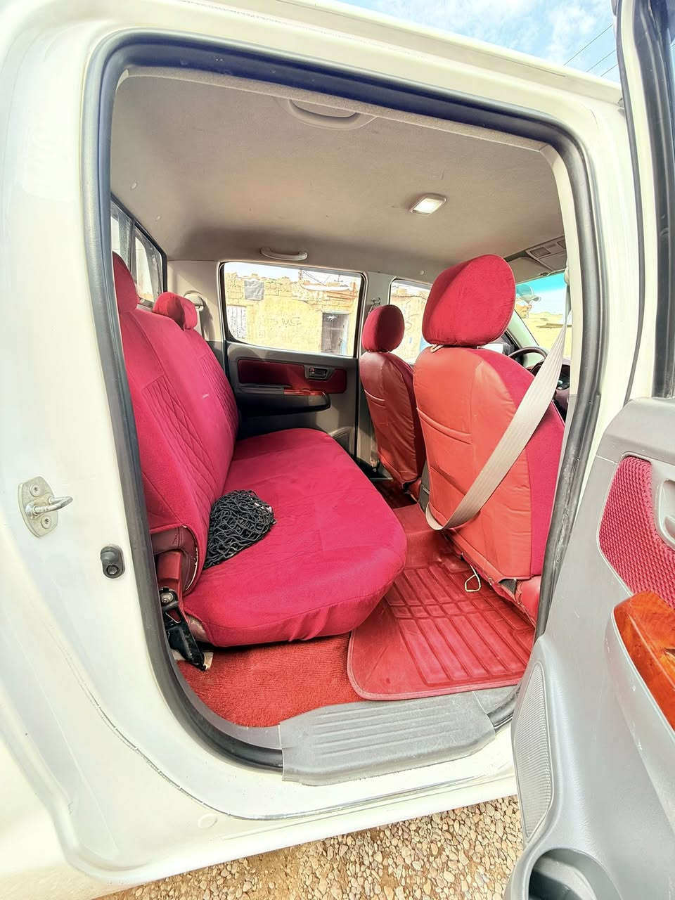 تويوتا هايلوكس 2014
كفاله عامه من الصبغ

بي مكانات بارد

شاصي 12 اوتماتيك 

رقم سليمانيه 2030

تحويل مباشر 

السعر 210 

مكانها كركوك ناحية الزاب 

***********
